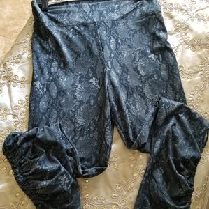 Sociliate activewear leggings